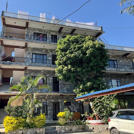 Hotel Trekkers Lodge Pokhara Buitenkant foto