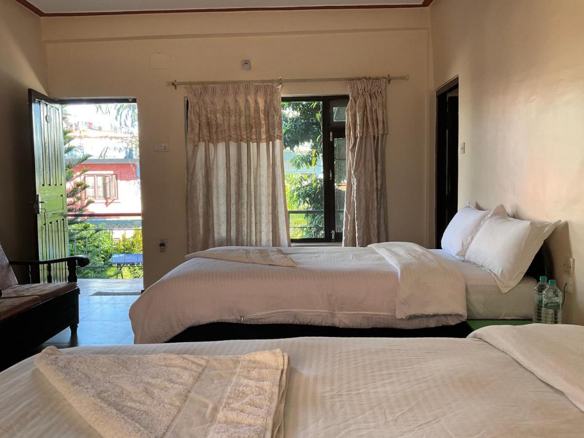 Hotel Trekkers Lodge Pokhara Buitenkant foto