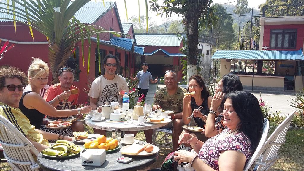 Hotel Trekkers Lodge Pokhara Buitenkant foto