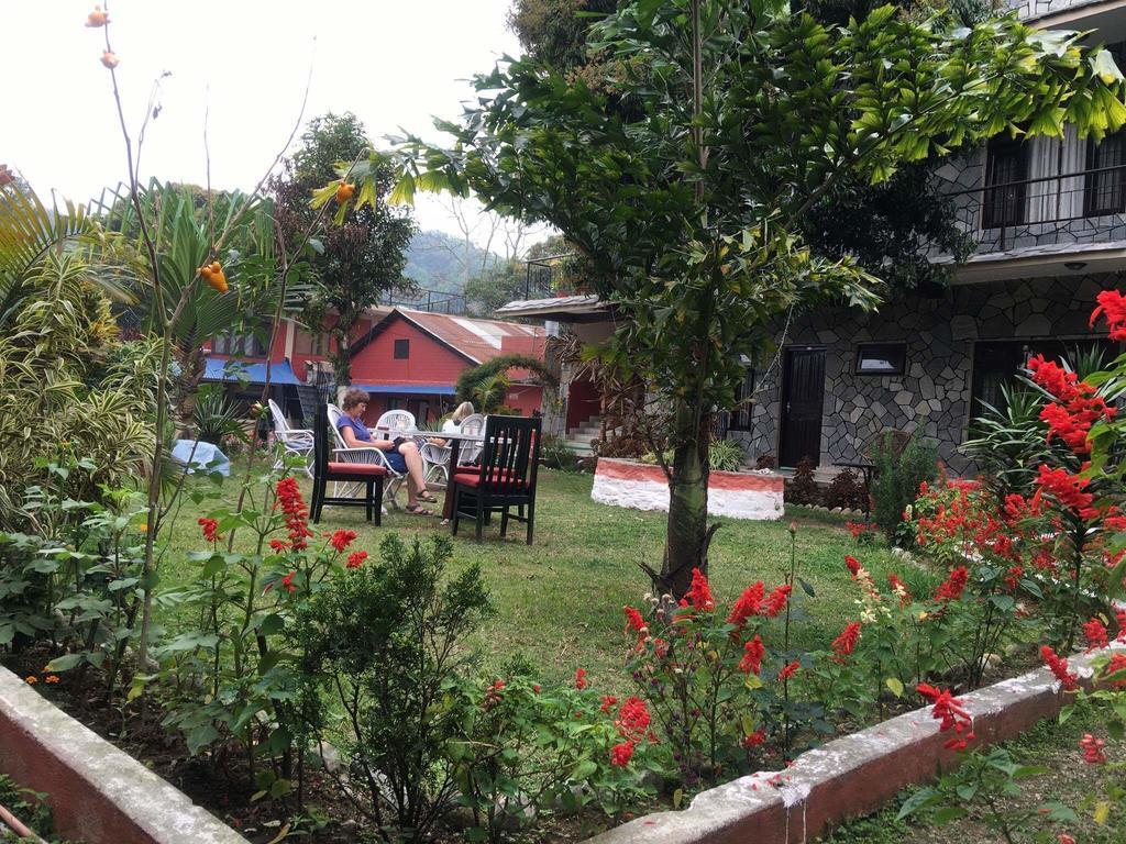 Hotel Trekkers Lodge Pokhara Buitenkant foto