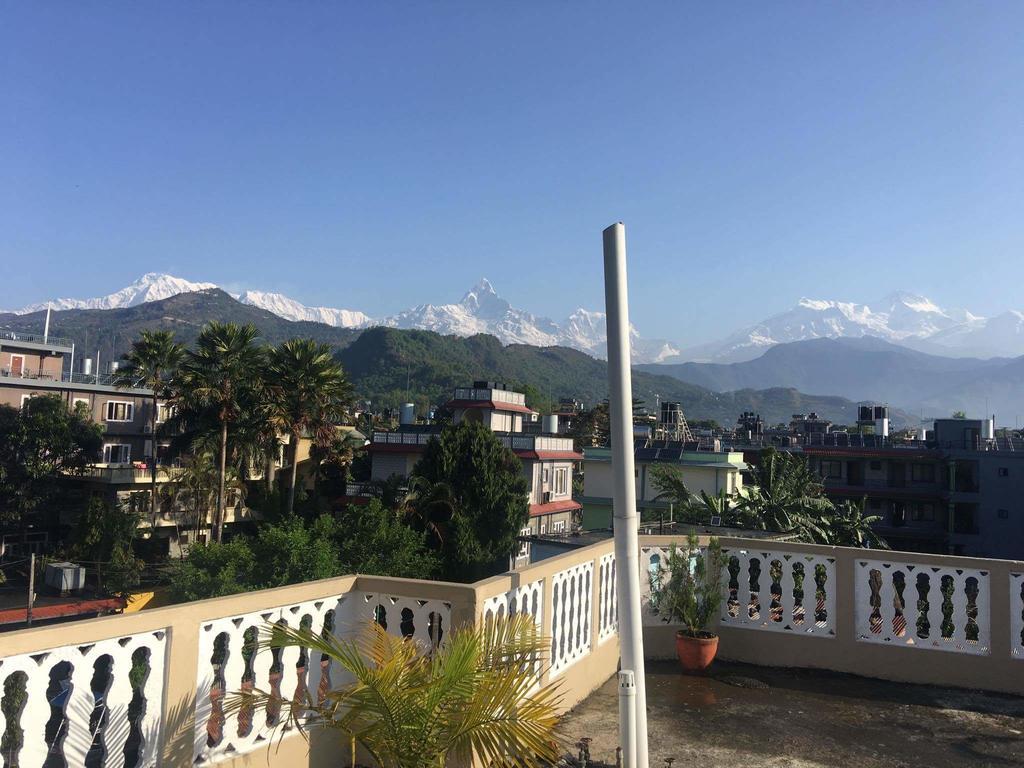 Hotel Trekkers Lodge Pokhara Buitenkant foto