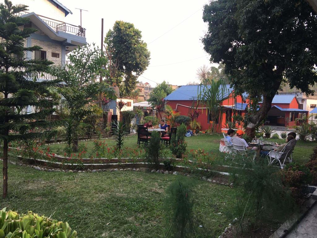 Hotel Trekkers Lodge Pokhara Buitenkant foto