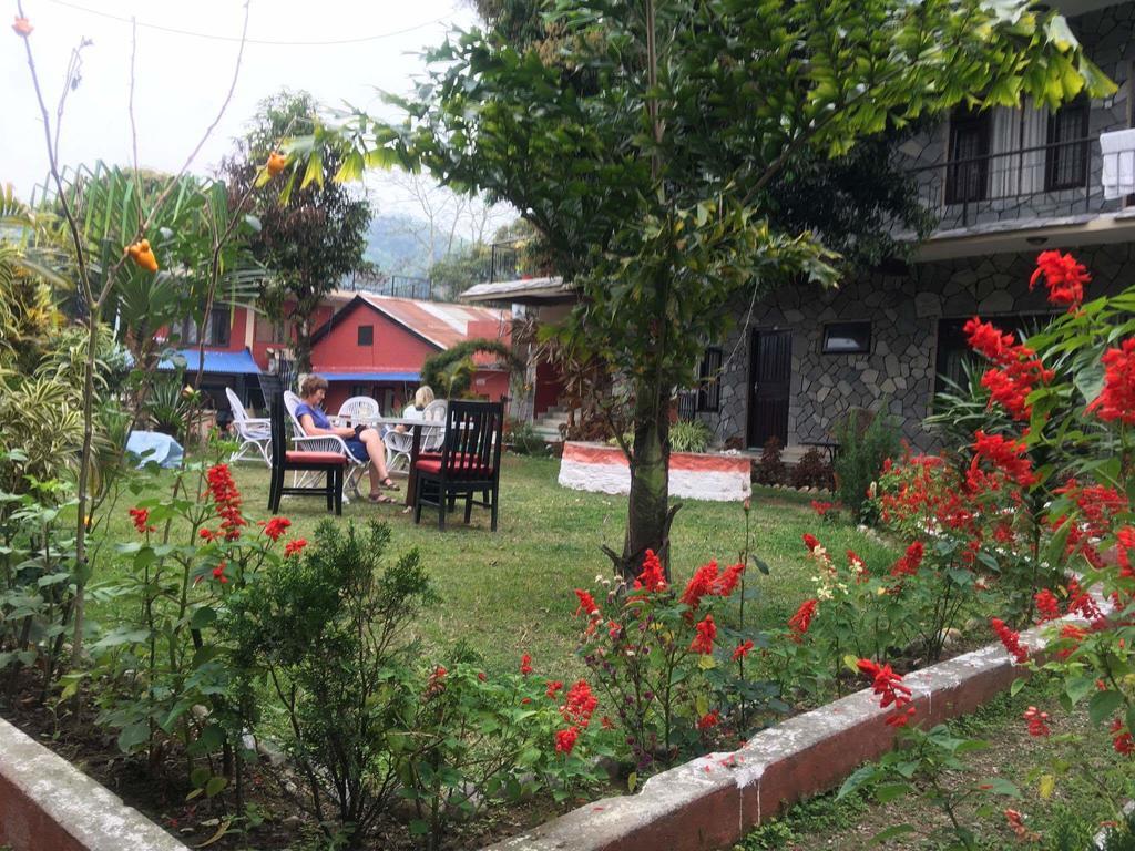Hotel Trekkers Lodge Pokhara Buitenkant foto
