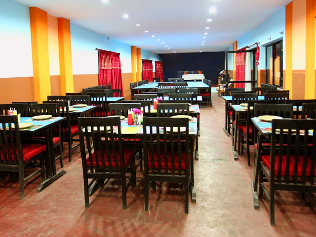 Hotel Trekkers Lodge Pokhara Buitenkant foto