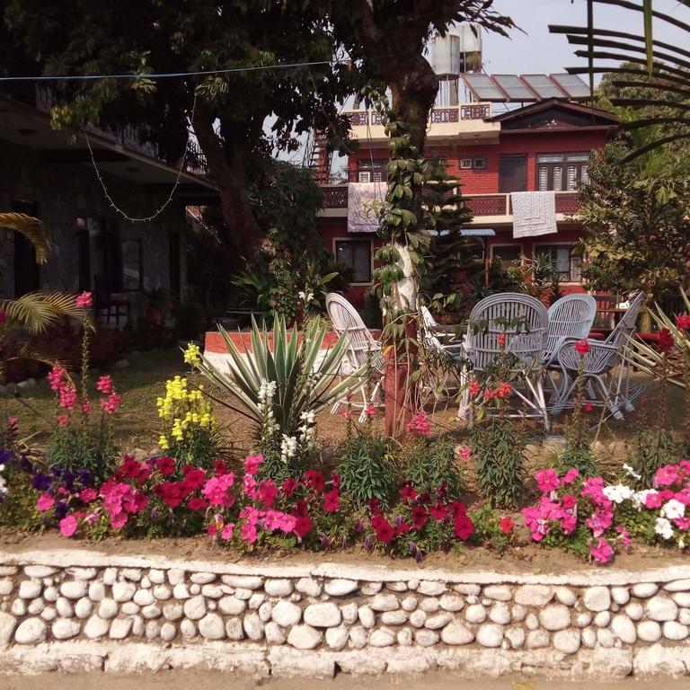 Hotel Trekkers Lodge Pokhara Buitenkant foto