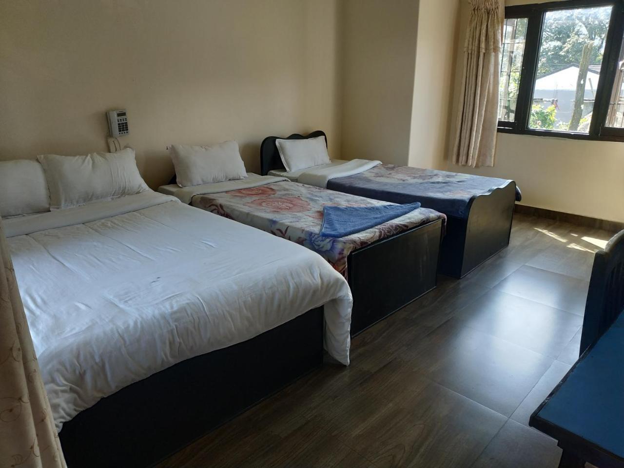Hotel Trekkers Lodge Pokhara Buitenkant foto